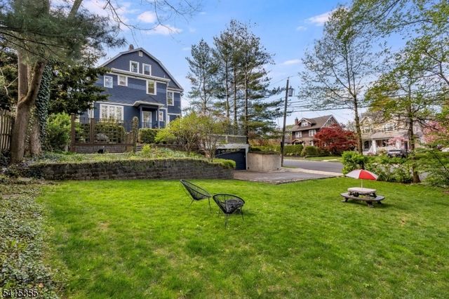 422 Kimball Ave, Westfield Town, NJ 07090