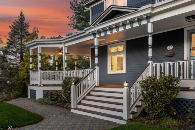 422 Kimball Ave, Westfield Town, NJ 07090