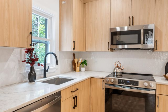 171 SUMMIT AVE, Jc, Journal Square, NJ 07304