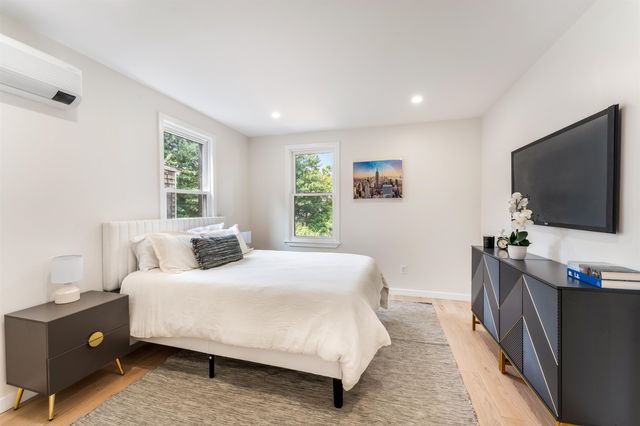 171 SUMMIT AVE, Jc, Journal Square, NJ 07304