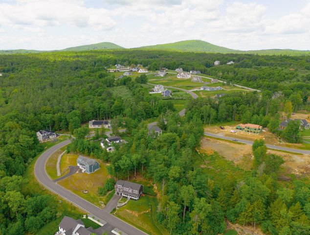 47 Indian Rock Road, Bedford, NH 03110