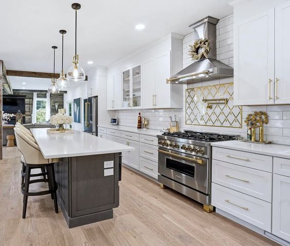 47 Indian Rock Road, Bedford, NH 03110