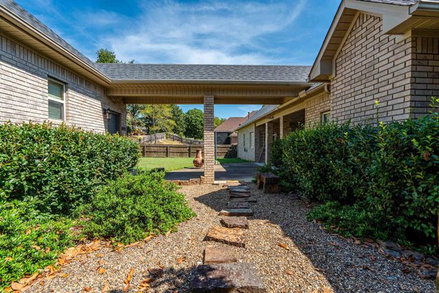 301 Trabecca Circle, Hot Springs, AR 71913