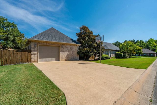 301 Trabecca Circle, Hot Springs, AR 71913