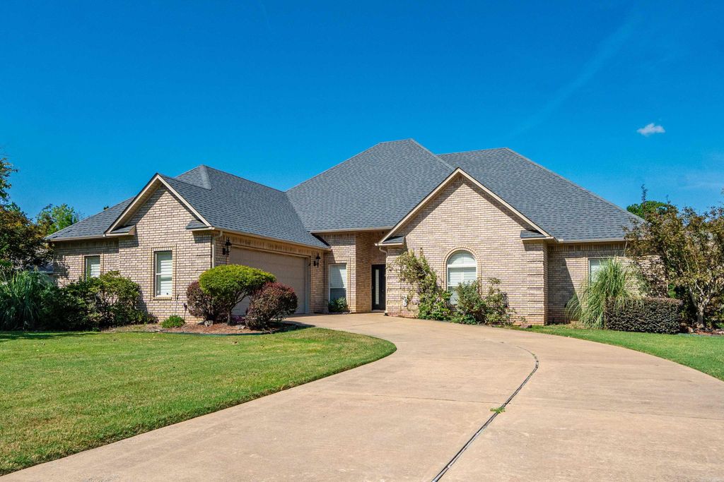 301 Trabecca Circle, Hot Springs, AR 71913