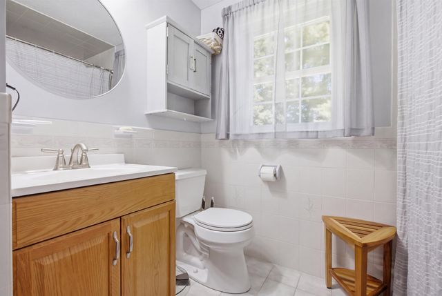 29 Chase Brook Circle, Litchfield, NH 03052