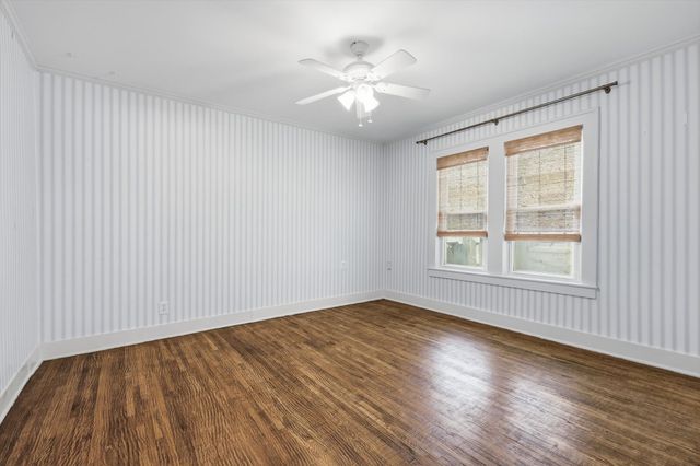 1809 Thomas Place, Fort Worth, TX 76107