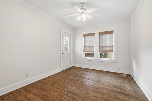 1809 Thomas Place, Fort Worth, TX 76107