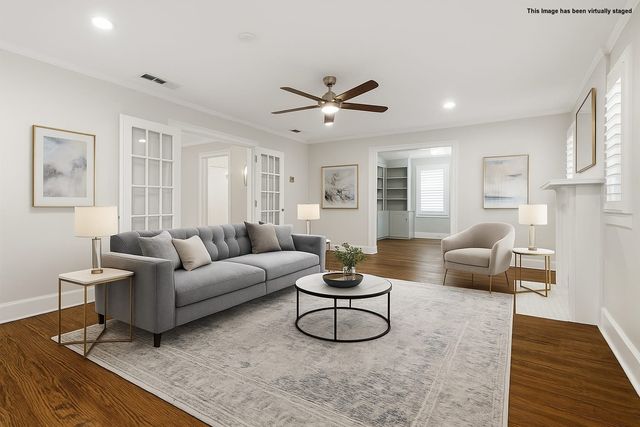 1809 Thomas Place, Fort Worth, TX 76107