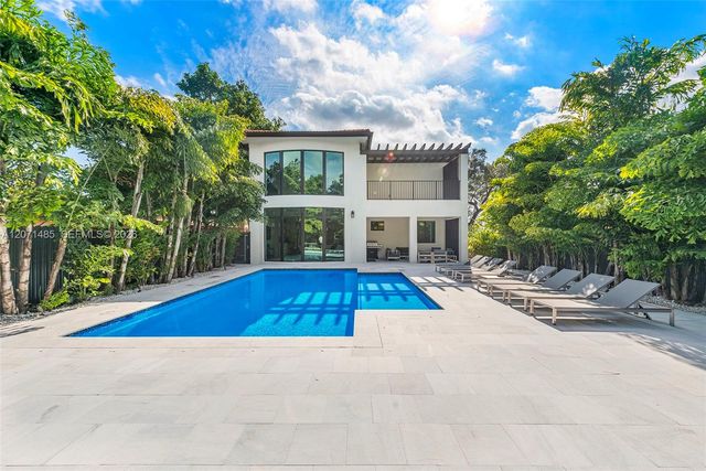 6529 SW 30th Street, Miami, FL 33155