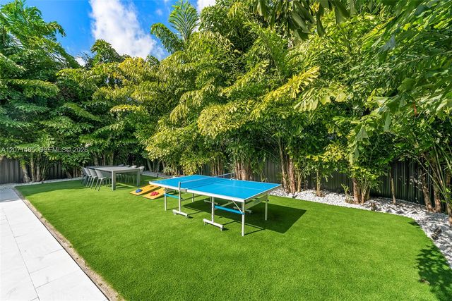 6529 SW 30th Street, Miami, FL 33155