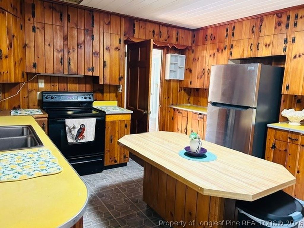 504 W 30th Street, Lumberton, NC 28358 — photo 11