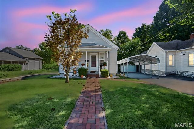 1629 Main Street, Alton, IL 62002