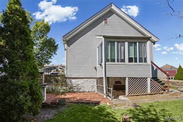 1629 Main Street, Alton, IL 62002