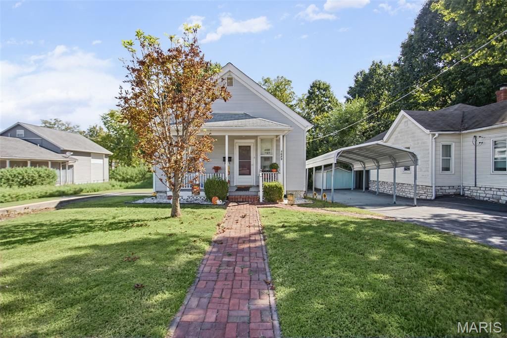 1629 Main Street, Alton, IL 62002