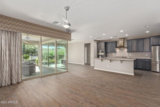 29098 N SORRENTO Drive, Peoria, AZ 85383