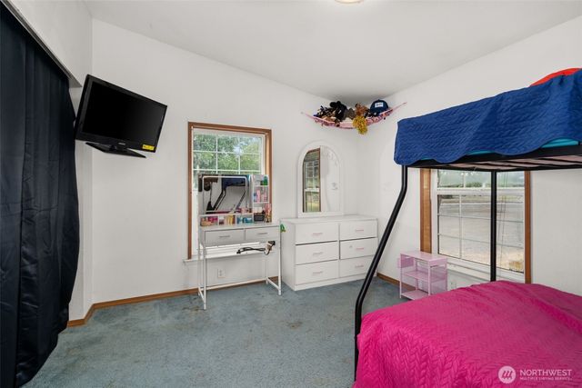 323 Twin Oaks Road, Chehalis, WA 98532