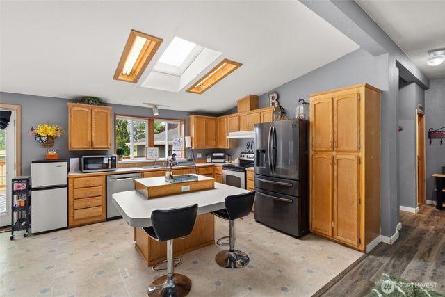 323 Twin Oaks Road, Chehalis, WA 98532