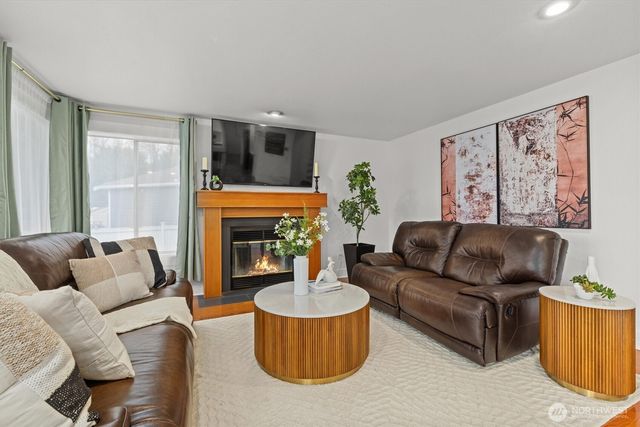 15535 156th Court SE, Renton, WA 98058