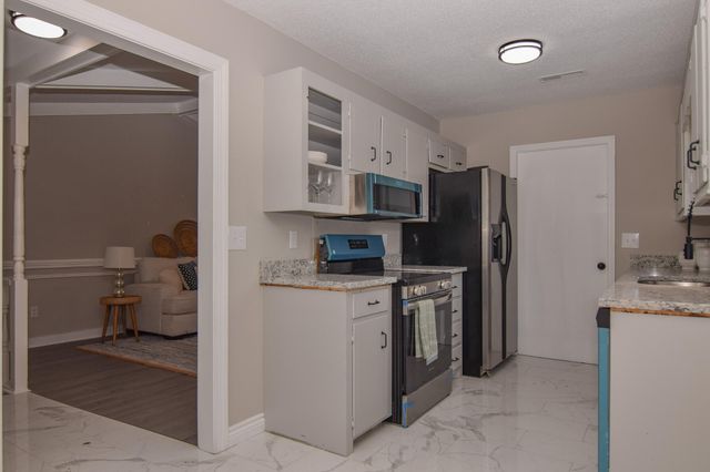 7774 Ginger Lane, North Charleston, SC 29420