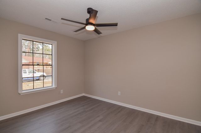 7774 Ginger Lane, North Charleston, SC 29420