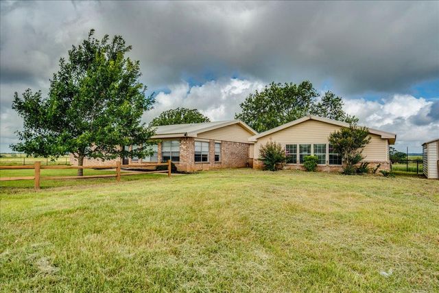 595 Cardinal RD, Rosanky, TX 78953