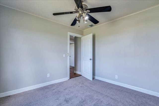 595 Cardinal RD, Rosanky, TX 78953