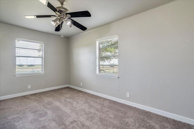 595 Cardinal RD, Rosanky, TX 78953