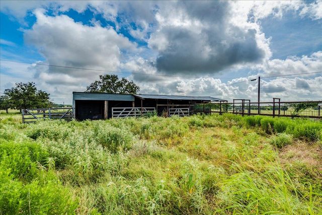 595 Cardinal RD, Rosanky, TX 78953