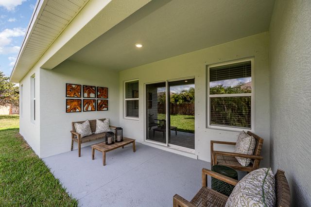 2573 SE Lakewood Street, Port St Lucie, FL 34952