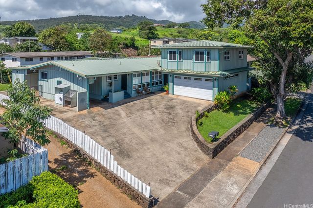 1812 Makuakane Street, Honolulu, HI 96817