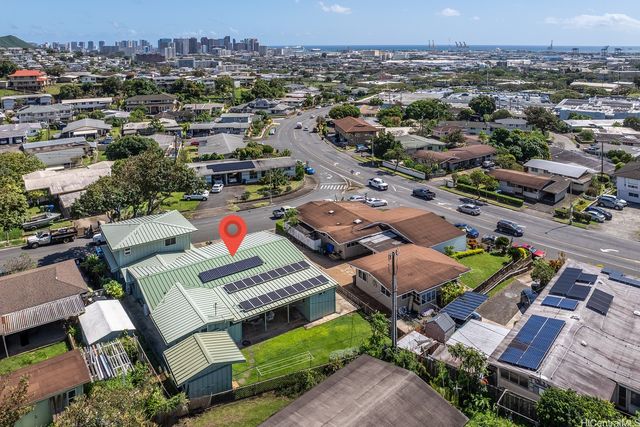 1812 Makuakane Street, Honolulu, HI 96817