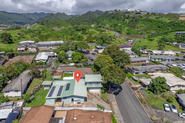 1812 Makuakane Street, Honolulu, HI 96817