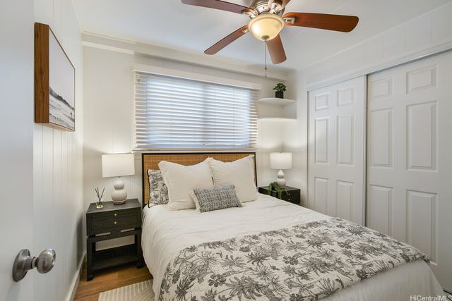 1812 Makuakane Street, Honolulu, HI 96817