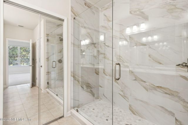 8585 LITTLE SWIFT Circle, Jacksonville, FL 32256