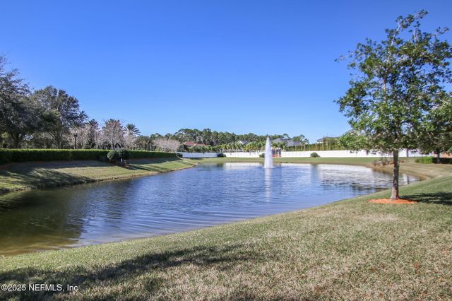 8585 LITTLE SWIFT Circle, Jacksonville, FL 32256