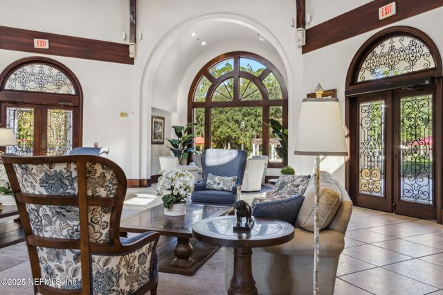 8585 LITTLE SWIFT Circle, Jacksonville, FL 32256