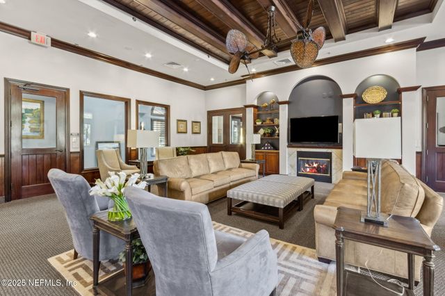 8585 LITTLE SWIFT Circle, Jacksonville, FL 32256