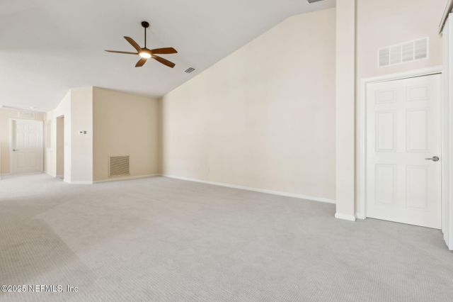 8585 LITTLE SWIFT Circle, Jacksonville, FL 32256