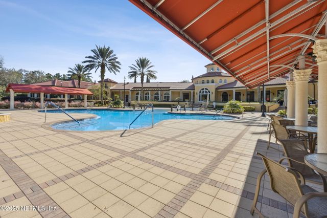 8585 LITTLE SWIFT Circle, Jacksonville, FL 32256