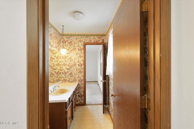 500 Northwood Drive, Delta, OH 43515