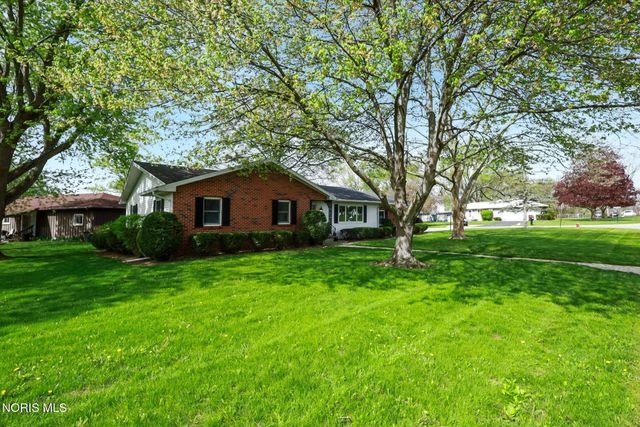 500 Northwood Drive, Delta, OH 43515