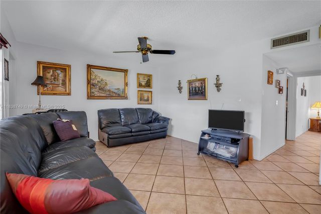5300 Washington St C113, Hollywood, FL 33021