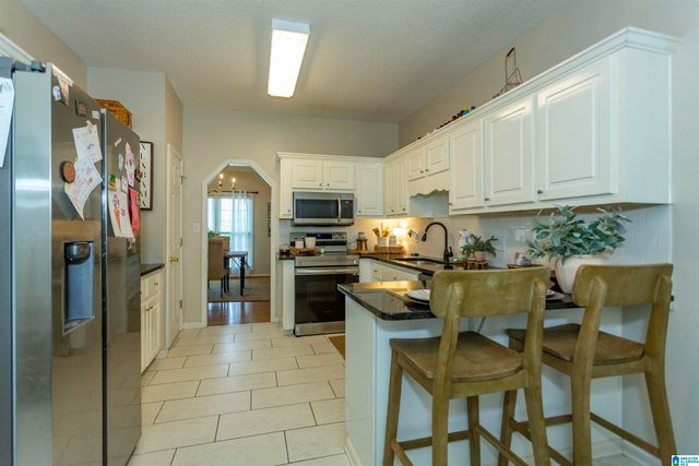 192 KENTWOOD DRIVE, Alabaster, AL 35007