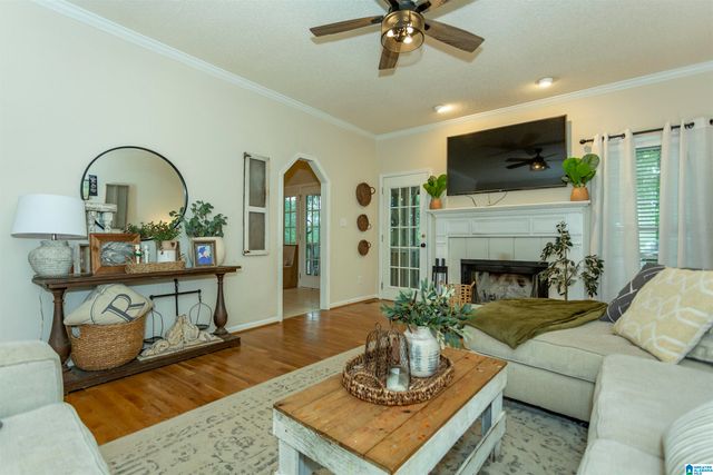 192 KENTWOOD DRIVE, Alabaster, AL 35007