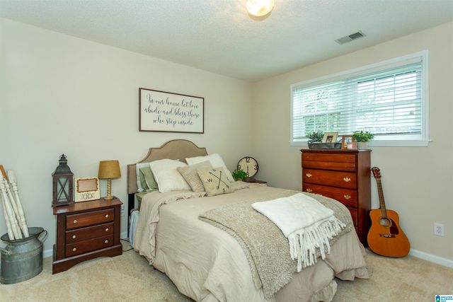 192 KENTWOOD DRIVE, Alabaster, AL 35007