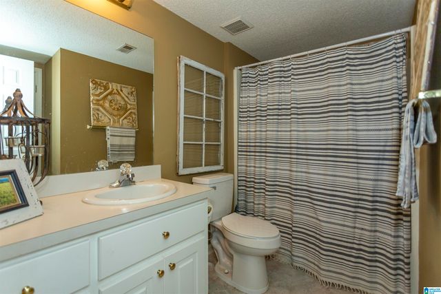 192 KENTWOOD DRIVE, Alabaster, AL 35007
