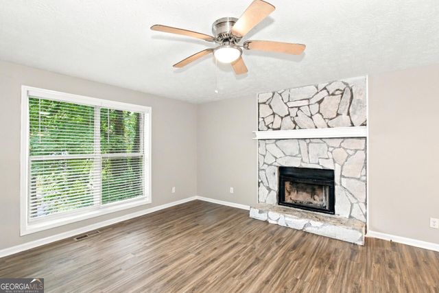 6048 Matthew Lane, Douglasville, GA 30135