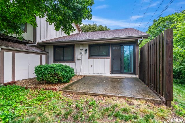 16 Whisperglen Lane, Springfield, IL 62704