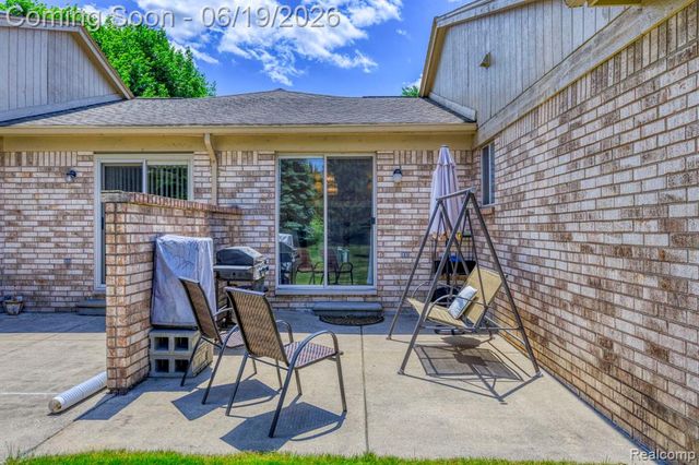 16999 Cristina Court, Clinton Township, MI 48038